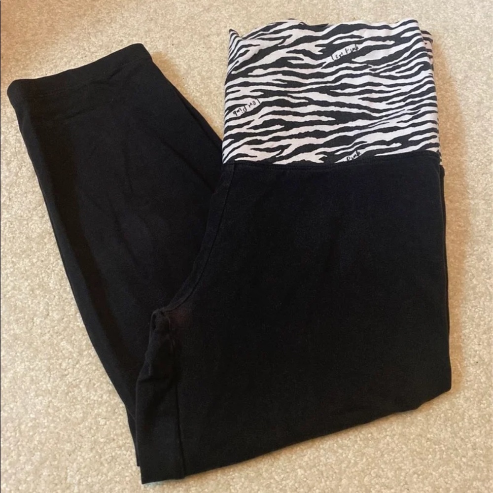 Victoria Secret PINK Cropped Leggings